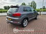 Volkswagen Tiguan 1.4 TSI R-Line Edition Clima Camera Stoelverwarming Trekhaak PDC 19 inch velgen