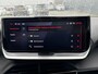 Peugeot 2008 1.2 Benzine 100 Pk. Allure *** ( Ook in Wit of Blauw Leverbaar ) *** * Draadloos Navigatie & Spotify via Apple Carplay / Android Auto * L.M. Velgen * Climate & Cruise Control * Dab Radio * Voorzijde en Achter Parkeer Sensoren * Vingerhoets; Vierde Generatie Eersteklas Service. Al meer dan 100 jaar een begrip in de Brabantse Kempen.