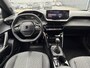 Peugeot 2008 1.2 Benzine 100 Pk. Allure *** ( Ook in Wit of Blauw Leverbaar ) *** * Draadloos Navigatie & Spotify via Apple Carplay / Android Auto * L.M. Velgen * Climate & Cruise Control * Dab Radio * Voorzijde en Achter Parkeer Sensoren * Vingerhoets; Vierde Generatie Eersteklas Service. Al meer dan 100 jaar een begrip in de Brabantse Kempen.