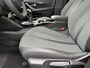Peugeot 2008 1.2 Benzine 100 Pk. Allure *** ( Ook in Wit of Blauw Leverbaar ) *** * Draadloos Navigatie & Spotify via Apple Carplay / Android Auto * L.M. Velgen * Climate & Cruise Control * Dab Radio * Voorzijde en Achter Parkeer Sensoren * Vingerhoets; Vierde Generatie Eersteklas Service. Al meer dan 100 jaar een begrip in de Brabantse Kempen.