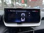 Peugeot 2008 1.2 Benzine 100 Pk. Allure *** ( Ook in Wit of Blauw Leverbaar ) *** * Draadloos Navigatie & Spotify via Apple Carplay / Android Auto * L.M. Velgen * Climate & Cruise Control * Dab Radio * Voorzijde en Achter Parkeer Sensoren * Vingerhoets; Vierde Generatie Eersteklas Service. Al meer dan 100 jaar een begrip in de Brabantse Kempen.