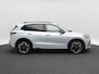 Volkswagen Tiguan 1.5 eHybrid 272 Pk Automaat R-Line Edition | Black Style | Trekhaak | Panorama dak | Stoelverwarming | 360 Camera | Adaptive Cruise | CarPlay | 20 Inch | 7.935 Km !!