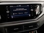 Volkswagen Polo 1.0 TSI Sportline (VIRTUAL COCKPIT, APPLE CARPLAY, GROOT NAVI, CLIMATE, SPORTSTOELEN, PARKEERSENSOREN, GETINT GLAS, LM VELGEN, ADAPTIVE CRUISE, NIEUWSTAAT)