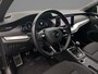 Skoda Octavia Combi Sport Business 1.0 TSI 110pk Navigatie, Cruise control, Stoelverwarming, Parkeersensoren, App connect, LED koplampen, DAB, Radio, Airco