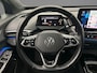 Volkswagen ID.4 1st Max 204pk Automaat Trekhaak, Panoramadak, Adaptive cruise control, LED matrix koplampen, Navigatie, Elektrische achterklep, Head up display