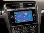 Volkswagen Golf 1.0 TSI Sportline (APPLE CARPLAY, GROOT NAVI, CAMERA, SPORTSTOELEN, ADAPTIVE CRUISE, GETINT GLAS, PARKEERSENSOREN, NIEUWSTAAT)