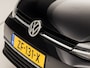 Volkswagen Golf 1.0 TSI Sportline (APPLE CARPLAY, GROOT NAVI, CAMERA, SPORTSTOELEN, ADAPTIVE CRUISE, GETINT GLAS, PARKEERSENSOREN, NIEUWSTAAT)
