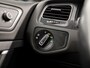 Volkswagen Golf 1.0 TSI Sportline (APPLE CARPLAY, BLACK PACK, GROOT NAVI, CAMERA, SPORTSTOELEN, ADAPTIVE CRUISE, GETINT GLAS, PARKEERSENSOREN, NIEUWSTAAT)