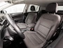 Volkswagen Golf 1.0 TSI Sportline (APPLE CARPLAY, BLACK PACK, GROOT NAVI, CAMERA, SPORTSTOELEN, ADAPTIVE CRUISE, GETINT GLAS, PARKEERSENSOREN, NIEUWSTAAT)