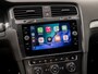 Volkswagen Golf 1.0 TSI Sportline (APPLE CARPLAY, GROOT NAVI, CAMERA, SPORTSTOELEN, ADAPTIVE CRUISE, GETINT GLAS, PARKEERSENSOREN, NIEUWSTAAT)