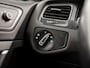 Volkswagen Golf 1.0 TSI Sportline (APPLE CARPLAY, GROOT NAVI, CAMERA, SPORTSTOELEN, ADAPTIVE CRUISE, GETINT GLAS, PARKEERSENSOREN, NIEUWSTAAT)