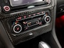 Volkswagen Golf 2.0 GTI 211Pk Automaat (SCHUIFDAK, NAVIGATIE, DYNAUDIO, LEDER, CAMERA, STOELVERWARMING, SPORTSTOELEN, GETINT GLAS, CRUISE, NIEUWSTAAT)