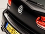 Volkswagen Golf 2.0 GTI 211Pk Automaat (SCHUIFDAK, NAVIGATIE, DYNAUDIO, LEDER, CAMERA, STOELVERWARMING, SPORTSTOELEN, GETINT GLAS, CRUISE, NIEUWSTAAT)