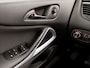 Opel Zafira Tourer 1.4 Sport 7 Persoons (NAVIGATIE, CLIMATE, CAMERA, PARKEERSENSOREN, CRUISE, SPORTSTOELEN, GETINT GLAS, NIEUWSTAAT)