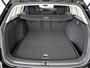 Volkswagen Golf Variant 1.5 TSI Highline 150pk Automaat Panoramadak Trekhaak Navigatie Apple Carplay Android Auto Camera Parkeersensoren Adaptive Cruise Control Full Led Stoelverwarming Climate Control Lichtmetalen velgen