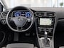 Volkswagen Golf Variant 1.5 TSI Highline 150pk Automaat Panoramadak Trekhaak Navigatie Apple Carplay Android Auto Camera Parkeersensoren Adaptive Cruise Control Full Led Stoelverwarming Climate Control Lichtmetalen velgen