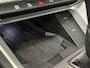 Audi Q3 35 TFSI Advanced Automaat Panoramadak Navigatie Apple Carplay Android Auto 360 camera Parkeersensoren Cruise Control Alacantara Full Led Stoelverwarming Climate Control Lichtmetalen velgen