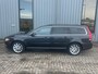 Volvo V70 2.0 D4 Automaat -Standkachel - Schuifdak - Stoelverwarming - Stuurverwarming - Trekhaak - Auto is door ons onderhouden