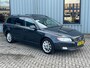 Volvo V70 2.0 D4 Automaat -Standkachel - Schuifdak - Stoelverwarming - Stuurverwarming - Trekhaak - Auto is door ons onderhouden