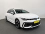 Volkswagen Golf Variant 1.5 eTSI R-Line Business Digital Cockpit 12.9 inch Touchscreen Camera ACC Lane Assist Side Assist CarPlay DAB Climatronic Stoelverwarming Privacy Glass 17 inch LM Velgen Pure White