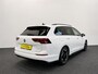 Volkswagen Golf Variant 1.5 eTSI R-Line Business Digital Cockpit 12.9 inch Touchscreen Camera ACC Lane Assist Side Assist CarPlay DAB Climatronic Stoelverwarming Privacy Glass 17 inch LM Velgen Pure White