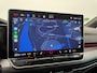 Volkswagen Golf Variant 1.5 eTSI R-Line Business Digital Cockpit 12.9 inch Touchscreen Camera ACC Lane Assist Side Assist CarPlay DAB Climatronic Stoelverwarming Privacy Glass 17 inch LM Velgen Pure White