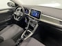 Volkswagen T-Roc 1.0 TSI 85 kW Move Discover Media Navi Digital Cockpit App-Connect DAB Climatronic Stoelverwarming Privacy Glass Park Assist Lane Assist Front Assist 17 inch LM Velgen Ascot Gray