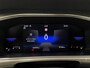 Volkswagen T-Roc 1.0 TSI 85 kW Move Discover Media Navi Digital Cockpit App-Connect DAB Climatronic Stoelverwarming Privacy Glass Park Assist Lane Assist Front Assist 17 inch LM Velgen Ascot Gray