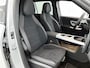 Mercedes-Benz GLB 250+ Business Solution AMG 7p. 85.5 kWh | Premium pakket | Winterpakket | Nightpakket | Parkeerpakket | Trekhaak | GUARD 360° | Warmtewerend, donkergetint glas | Vast panoramadak | 19” vijfspaaks lichtmetalen AMG-velgen |