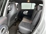 Mercedes-Benz GLB 250+ Business Solution AMG 7p. 85.5 kWh | Premium pakket | Winterpakket | Nightpakket | Parkeerpakket | Trekhaak | GUARD 360° | Warmtewerend, donkergetint glas | Vast panoramadak | 19” vijfspaaks lichtmetalen AMG-velgen |