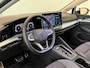 Volkswagen Golf 1.5 eTSI DSG7 Automaat Trekhaak Camera LED IQ Matrix Stoel en Stuurverwarming Adaptive Cruise Control Digitaal Display DAB Apple Carplay Android Auto Climate Control