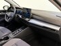 Volkswagen Golf 1.5 eTSI DSG7 Automaat Trekhaak Camera LED IQ Matrix Stoel en Stuurverwarming Adaptive Cruise Control Digitaal Display DAB Apple Carplay Android Auto Climate Control