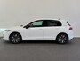 Volkswagen Golf 1.5 eTSI DSG7 Automaat Trekhaak Camera LED IQ Matrix Stoel en Stuurverwarming Adaptive Cruise Control Digitaal Display DAB Apple Carplay Android Auto Climate Control