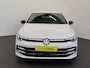 Volkswagen Golf 1.5 eTSI DSG7 Automaat Trekhaak Camera LED IQ Matrix Stoel en Stuurverwarming Adaptive Cruise Control Digitaal Display DAB Apple Carplay Android Auto Climate Control