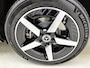 Mercedes-Benz GLB 250+ Business Solution AMG 7p. 85.5 kWh | Premium Plus pakket | Winterpakket | Nightpakket | Trekhaak | Vast panoramadak | GUARD 360° | Warmtewerend, donkergetint glas | Burmester® 3D surround sound system |