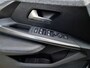Peugeot 5008 1.2 Hybrid 145PK Allure 7P e-DSC6 | Panorama Display | Stoelverw