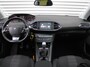 Peugeot 308 1.2 PureTech Allure | Panoramadak | 17” LM | Parkeersensor v+a | Navi | Cruise | Clima | Apple CarPlay/Android Auto |