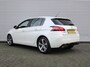 Peugeot 308 1.2 PureTech Allure | Panoramadak | 17” LM | Parkeersensor v+a | Navi | Cruise | Clima | Apple CarPlay/Android Auto |