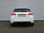 Peugeot 308 1.2 PureTech Allure | Panoramadak | 17” LM | Parkeersensor v+a | Navi | Cruise | Clima | Apple CarPlay/Android Auto |