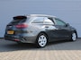 Kia Ceed Sportswagon 1.5 T-GDi DynamicPlusLine | Stoel- & stuurverwarming | Camera | Clima | Cruise adapt. | LED | Navi | Elek. achterklep | 16" LM |