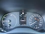 Mazda 2 Hybrid 1.5 Agile | Stuur-/stoelverwarming | Camera | 15" LM | Cruise adapt. | Airco |