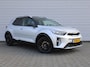 Kia Stonic 1.0 T-GDi MHEV DynamicLine | Stoelverwarming | Camera | Parkeersensor v+a | Clima | Navi | Apple Carplay/Android Auto | 15" LM | Cruise |