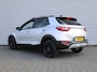 Kia Stonic 1.0 T-GDi MHEV DynamicLine | Stoelverwarming | Camera | Parkeersensor v+a | Clima | Navi | Apple Carplay/Android Auto | 15" LM | Cruise |