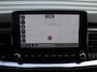 Kia Stonic 1.0 T-GDi MHEV DynamicLine | Stoelverwarming | Camera | Parkeersensor v+a | Clima | Navi | Apple Carplay/Android Auto | 15" LM | Cruise |