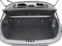 Kia Stonic 1.0 T-GDi MHEV DynamicPlusLine | Stuur-/stoelverwarming | Camera | Clima | Cruise | 16" LM | Navi | LED | Keyless |