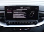 Kia Ceed 1.0 T-GDi DynamicPlusLine | Stuur-/stoelverwarming | Camera | Draadloos laden | LED | Dodehoek detectie | 16" LM |
