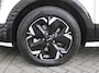 Kia Niro EV Edition 64.8 kWh | Stuur-/stoelverwarming | Camera | Cruise adapt. | Navi | 17" LM | Clima |