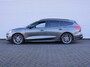 Ford Focus Wagon 1.0 EcoBoost ST Line Business | Stuur-/stoel-/voorruitverwarming | Camera | Clima | Draadloze telefoonlader | 17" LM | Navi |