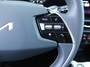 Kia Niro EV Light Edition 64.8 kWh | Camera | Cruise adapt. | Clima | 17" LM | Navi | Keyless | All season banden | 17% bijtelling |