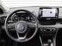 Mazda 2 Hybrid 1.5 Agile | Comfort pakket | Trekhaak | CarPlay | Camera | Stuur-/stoelverwarming | Cruise adapt. | 15" LM |